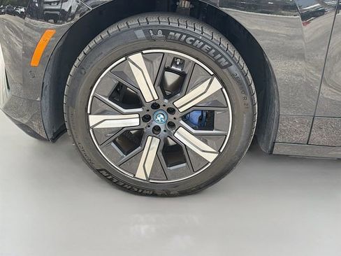 Used 2025 BMW iX xDrive50 AWD/4WD image 42