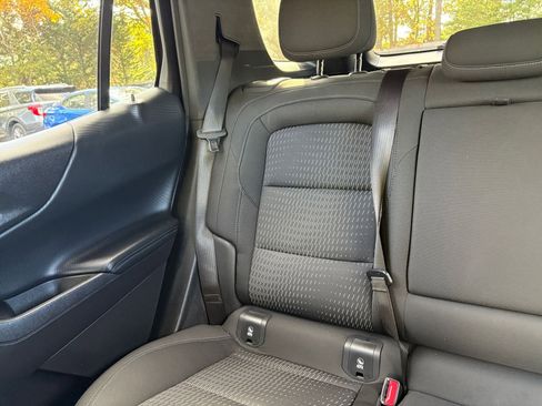 Used 2025 Chevrolet Equinox LT image 38