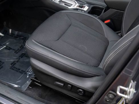 Used 2023 Subaru Forester Premium image 14