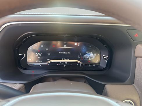 Used 2023 GMC Yukon Denali image 32