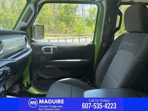 Used 2020 Jeep Wrangler Unlimited Sahara w/ Uconnect 4C Nav & Sound Group AWD/4WD image 17