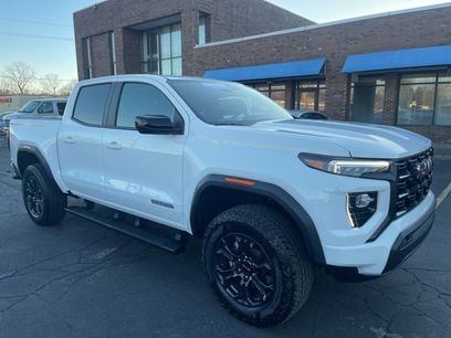 Used 2025 GMC Canyon Elevation w/ Convenience Package