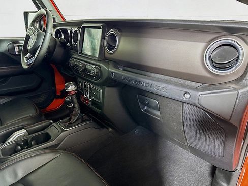 Used 2018 Jeep Wrangler Unlimited Rubicon image 28