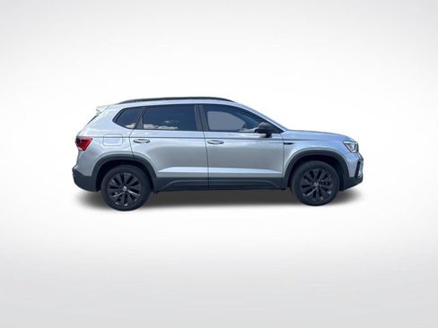 Certified 2023 Volkswagen Taos S FWD image 4