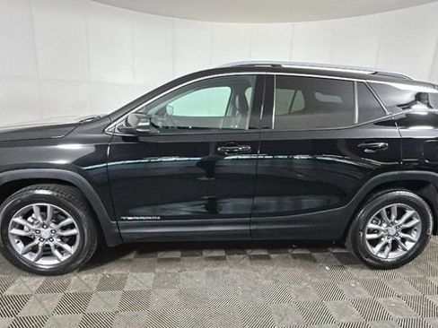Used 2023 GMC Terrain SLT w/ Infotainment Package II AWD/4WD image 5