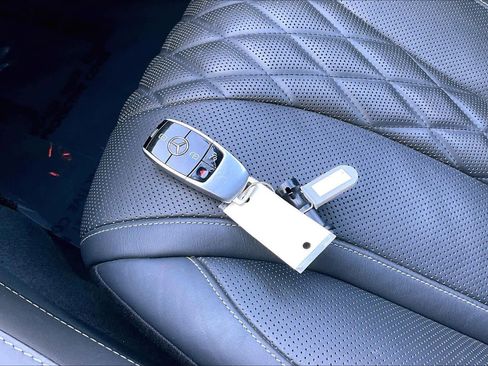 Used 2019 Mercedes-Benz S 560 S 560 image 13