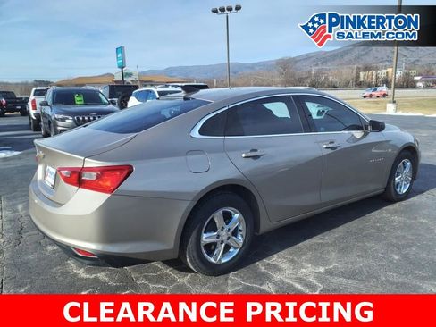 Used 2022 Chevrolet Malibu LS image 3