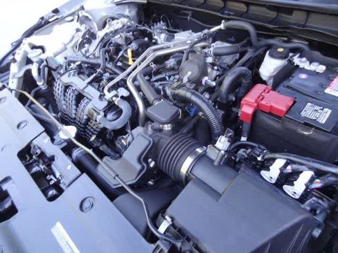 Used 2023 Nissan Altima 2.5 SV FWD image 32