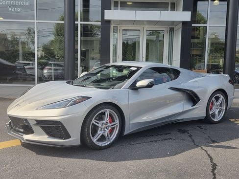 Used 2022 Chevrolet Corvette Stingray Preferred Cpe w/ Battery Protection Package RWD image 4