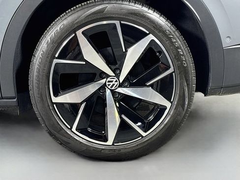 Used 2023 Volkswagen ID.4 Pro S AWD/4WD image 34