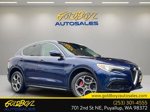 Used 2018 Alfa Romeo Stelvio AWD image 1