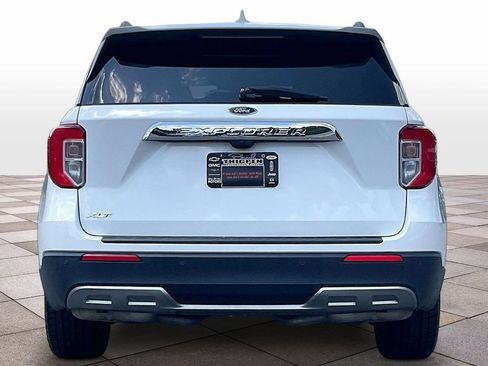 Certified 2024 Ford Explorer XLT w/ Equipment Group 202A RWD image 4