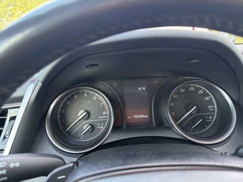 Used 2021 Toyota Camry SE image 11