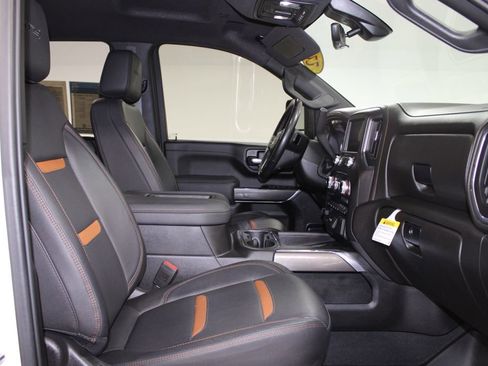Used 2022 GMC Sierra 2500 AT4 w/ AT4 Preferred Package image 29