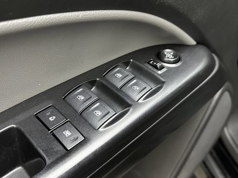 Used 2020 Chevrolet Colorado W/T w/ WT Convenience Package image 11