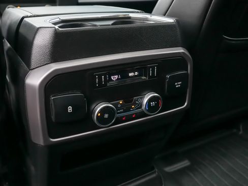 Used 2019 Ford Expedition Platinum image 19