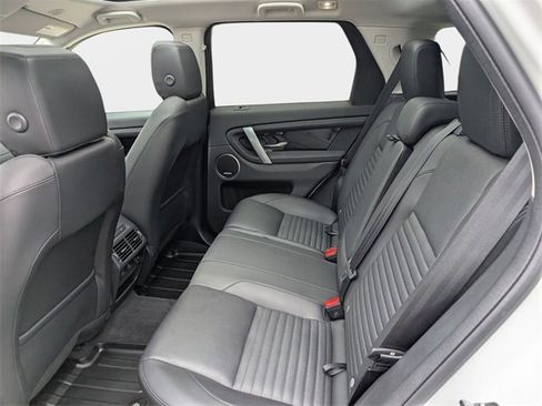 Used 2024 Land Rover Discovery Sport S image 10