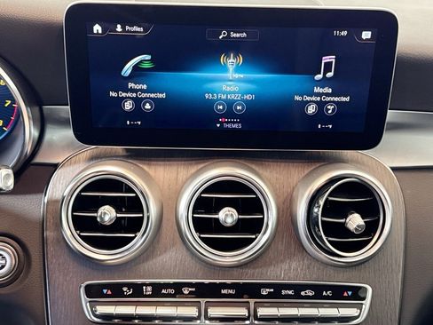 Used 2022 Mercedes-Benz GLC 300 4MATIC image 13