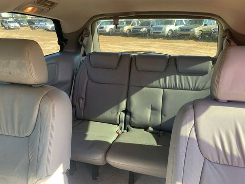 Used 2007 Toyota Sienna LE FWD image 8