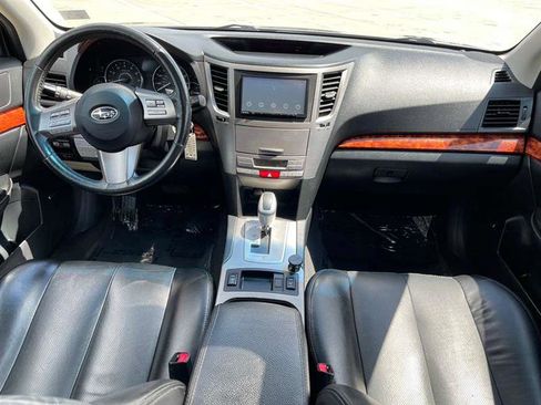 Used 2011 Subaru Outback 3.6R Limited w/ PWR Moonroof Pkg AWD/4WD image 43