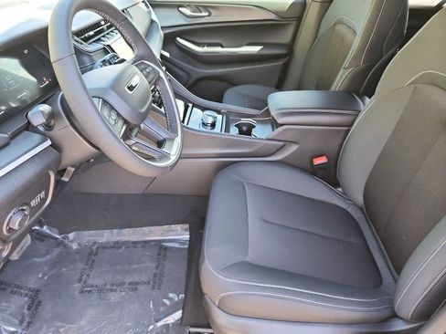 New 2026 Jeep Grand Cherokee Laredo X AWD/4WD image 36