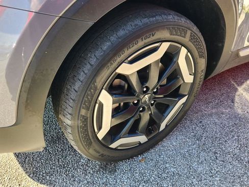 Used 2025 Kia Telluride S image 10