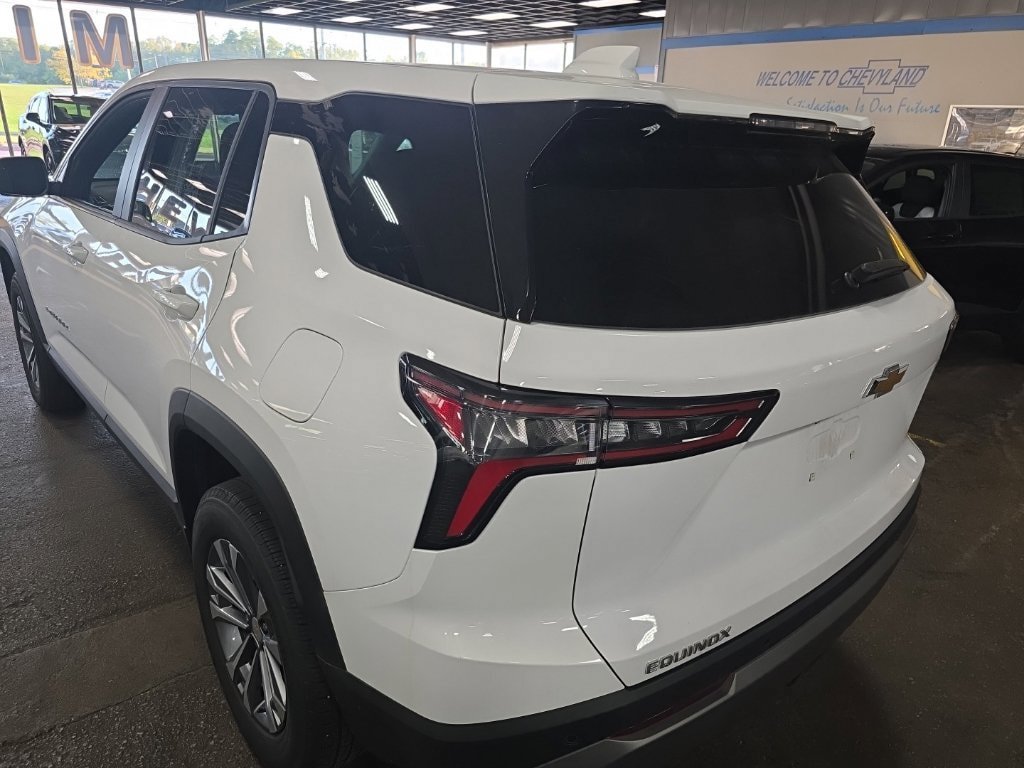 Certified 2025 Chevrolet Equinox LT FWD image 4