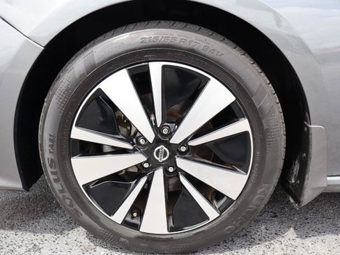Used 2021 Nissan Altima 2.5 SL FWD image 29