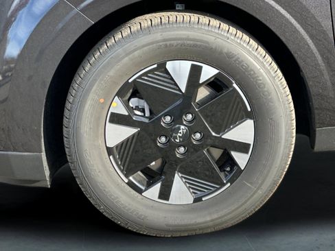 New 2026 Kia Carnival LXS image 26