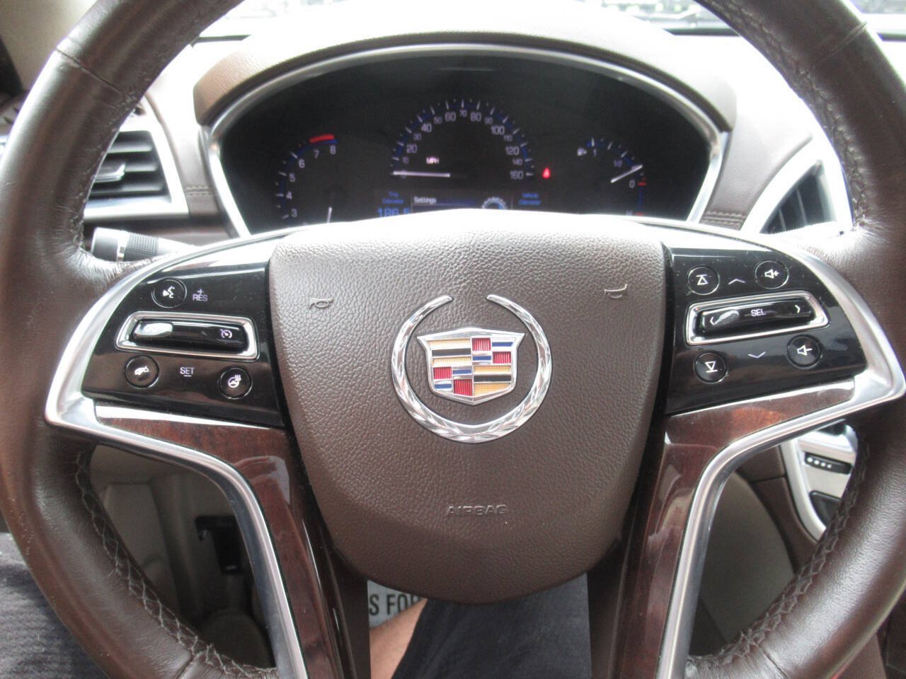 Used 2014 Cadillac SRX Luxury AWD/4WD image 25