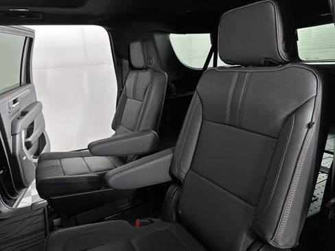 New 2026 Chevrolet Suburban RST w/ RST Capability Package image 86