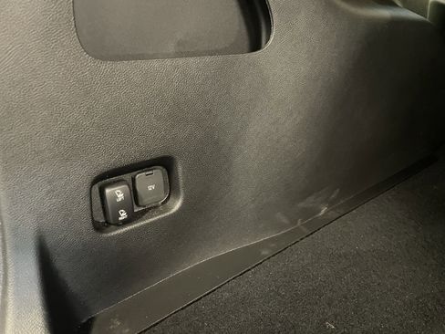 Used 2023 Ford Edge SEL w/ Convenience Package image 30