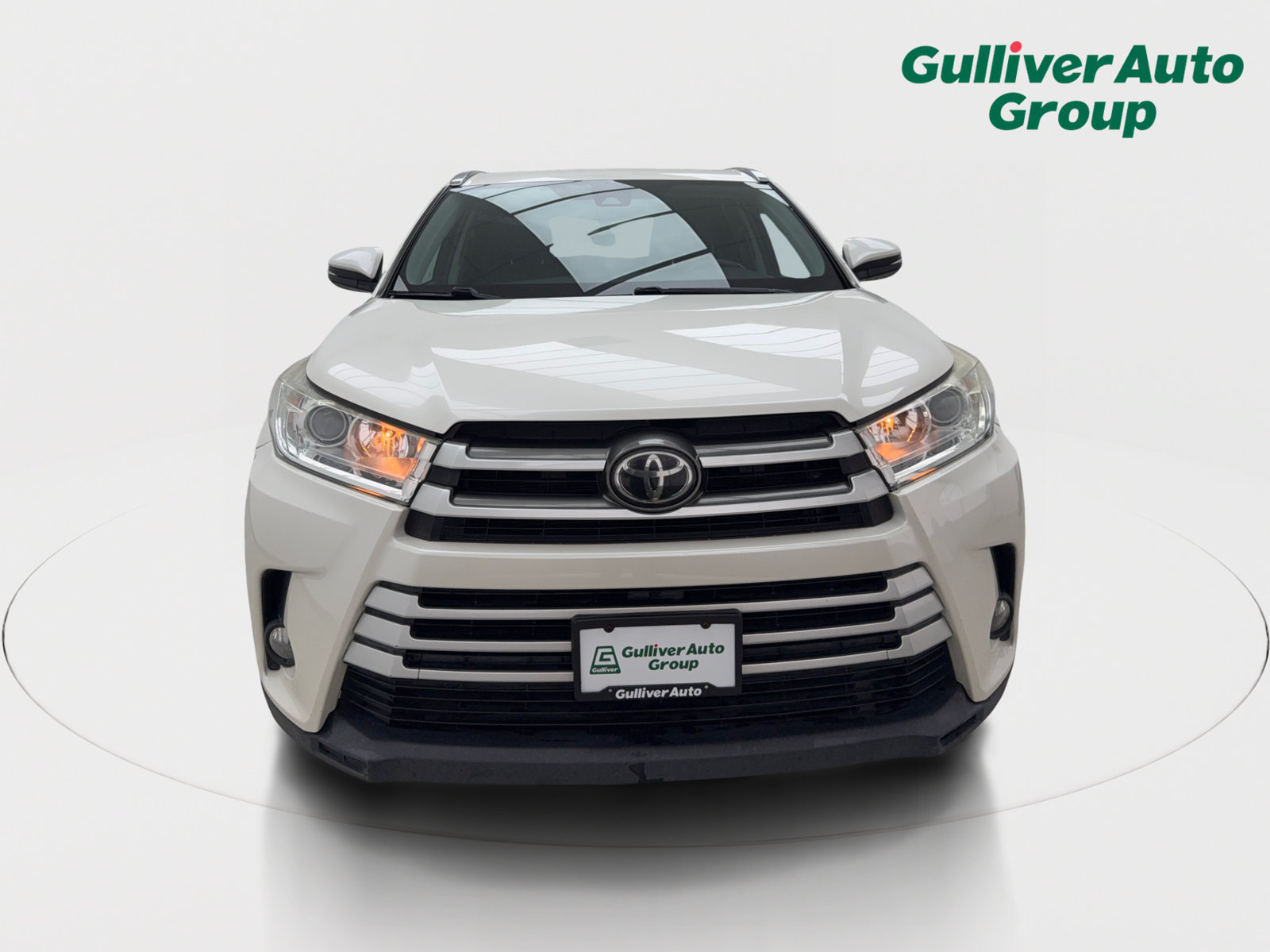 Used 2019 Toyota Highlander XLE AWD/4WD image 14