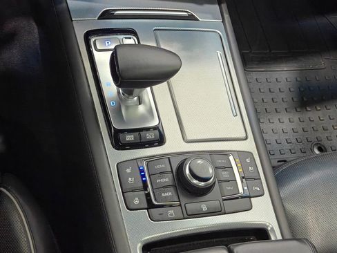 Used 2018 Genesis G80 3.8 w/ Option Group 03 image 9