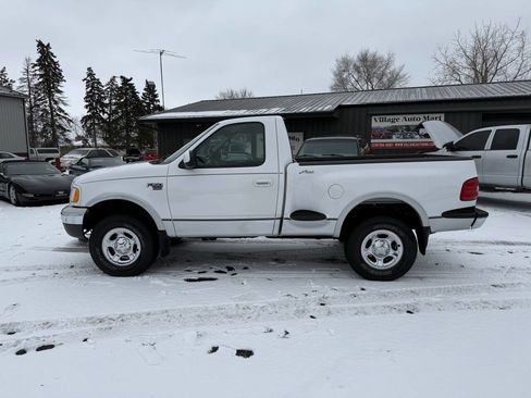 Used 1999 Ford F150 Lariat image 2