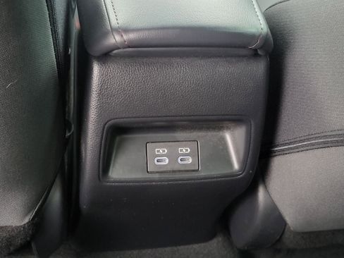 Used 2024 Toyota Corolla SE image 13