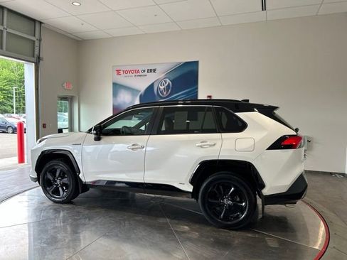 Used 2020 Toyota RAV4 XSE w/ XSE Grade Weather Package AWD/4WD image 4