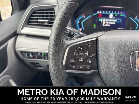 Used 2019 Honda Odyssey EX image 16