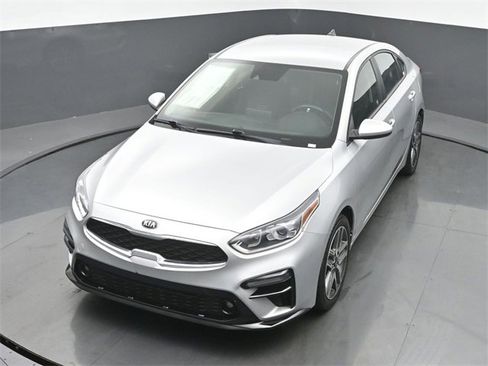 Used 2019 Kia Forte S image 38