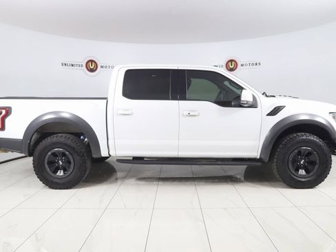 Used 2018 Ford F150 Raptor w/ Equipment Group 802A Luxury image 2
