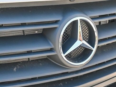 New 2025 Mercedes-Benz Sprinter 2500 image 11