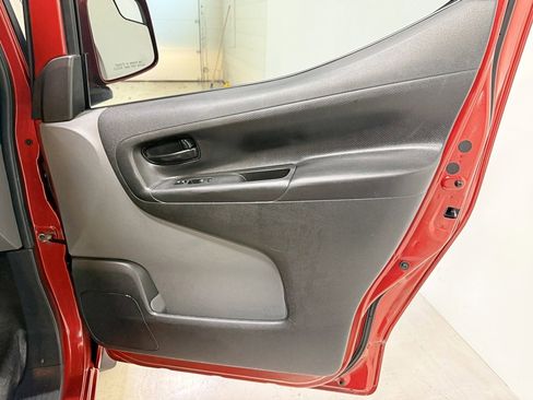 Used 2021 Nissan NV200 SV image 36