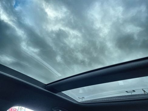 Used 2024 Kia K5 GT image 16