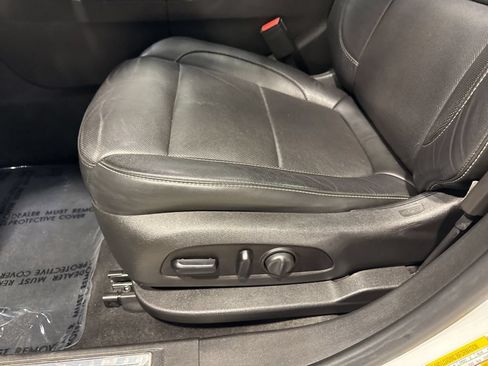 Used 2019 GMC Acadia SLT AWD/4WD image 27