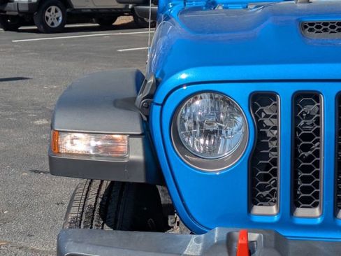 Used 2023 Jeep Gladiator Mojave w/ Trailer Tow Package image 10