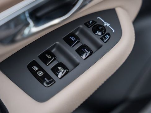 New 2026 Volvo XC90 B6 Plus image 39