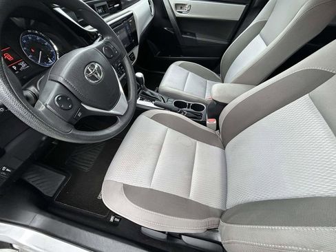 Used 2017 Toyota Corolla LE image 10