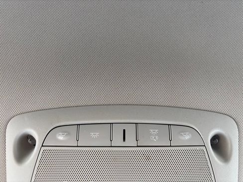 Used 2018 Nissan Rogue SV AWD/4WD image 35