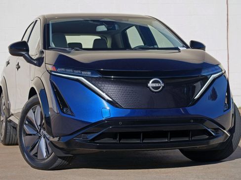 Used 2023 Nissan Ariya FWD image 2