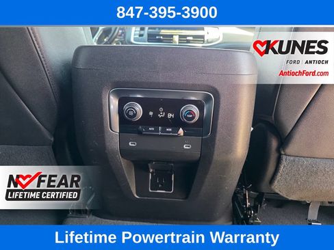Used 2023 Chevrolet Suburban LT AWD/4WD image 35